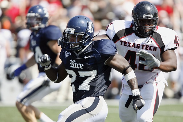 更肩负着为